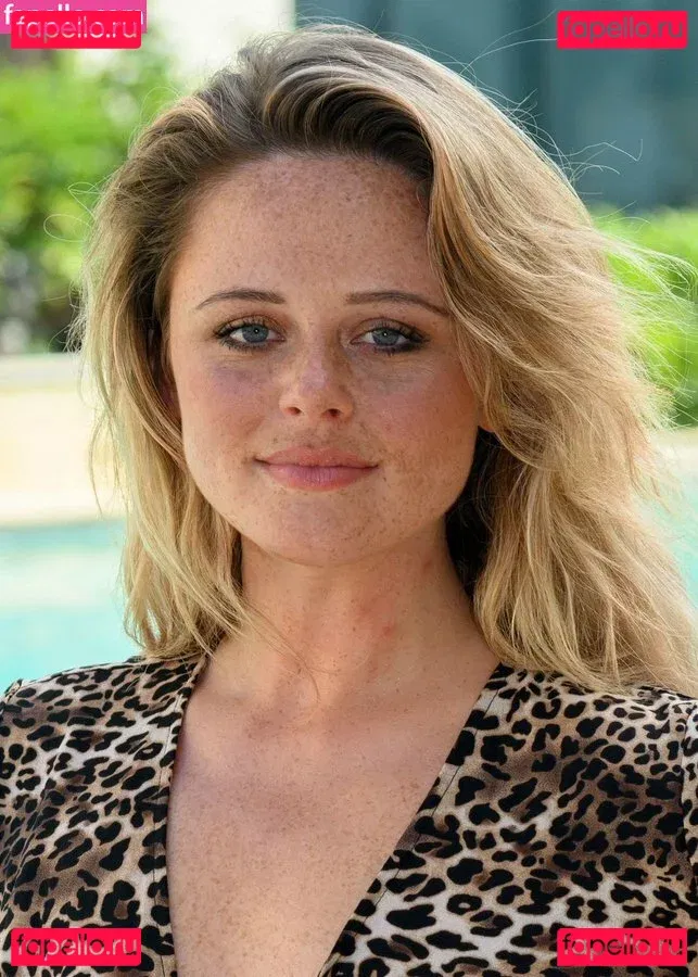 Emily Atack Onlyfans Photo Gallery 