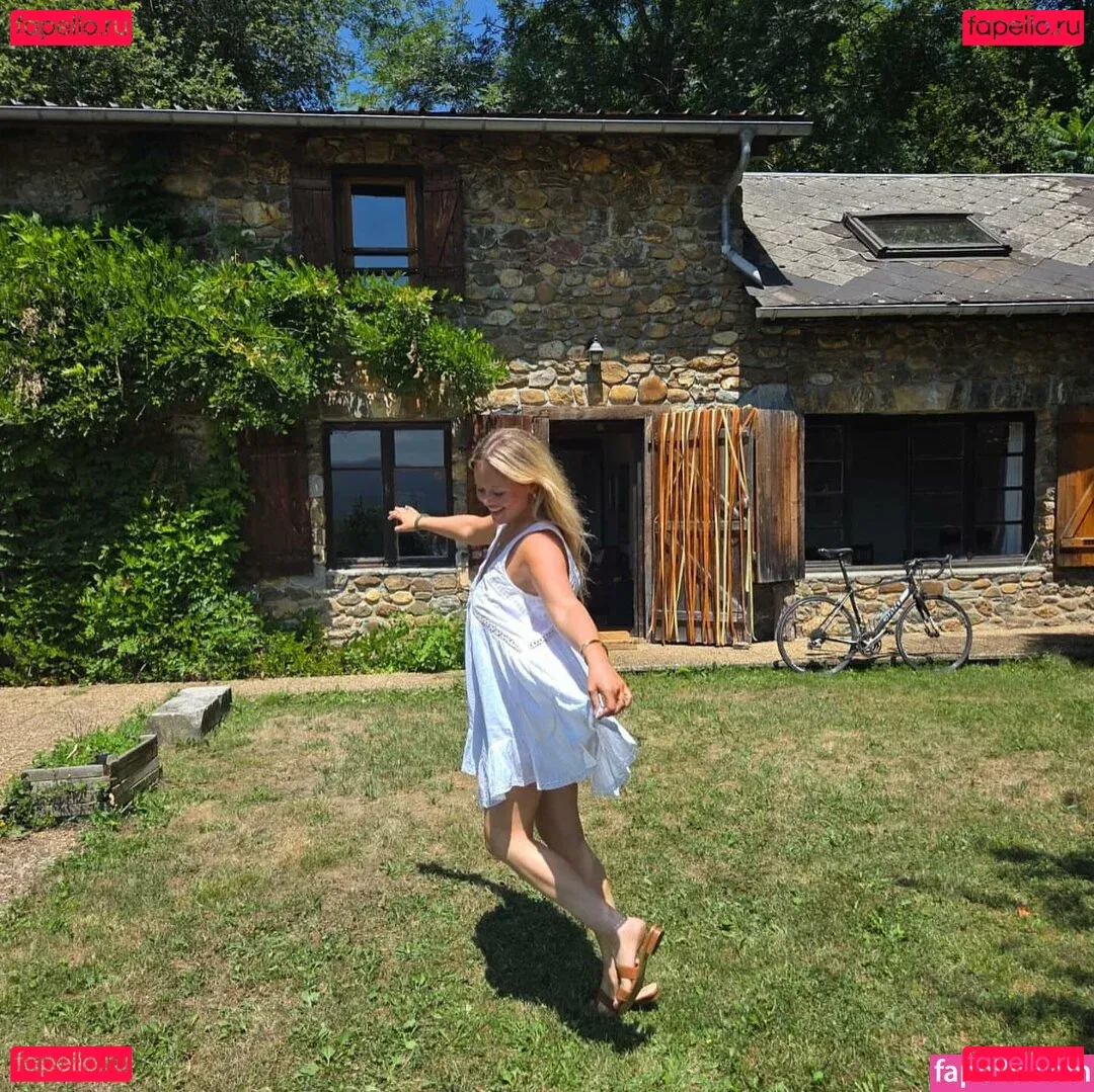 Emily Atack Onlyfans Photo Gallery 