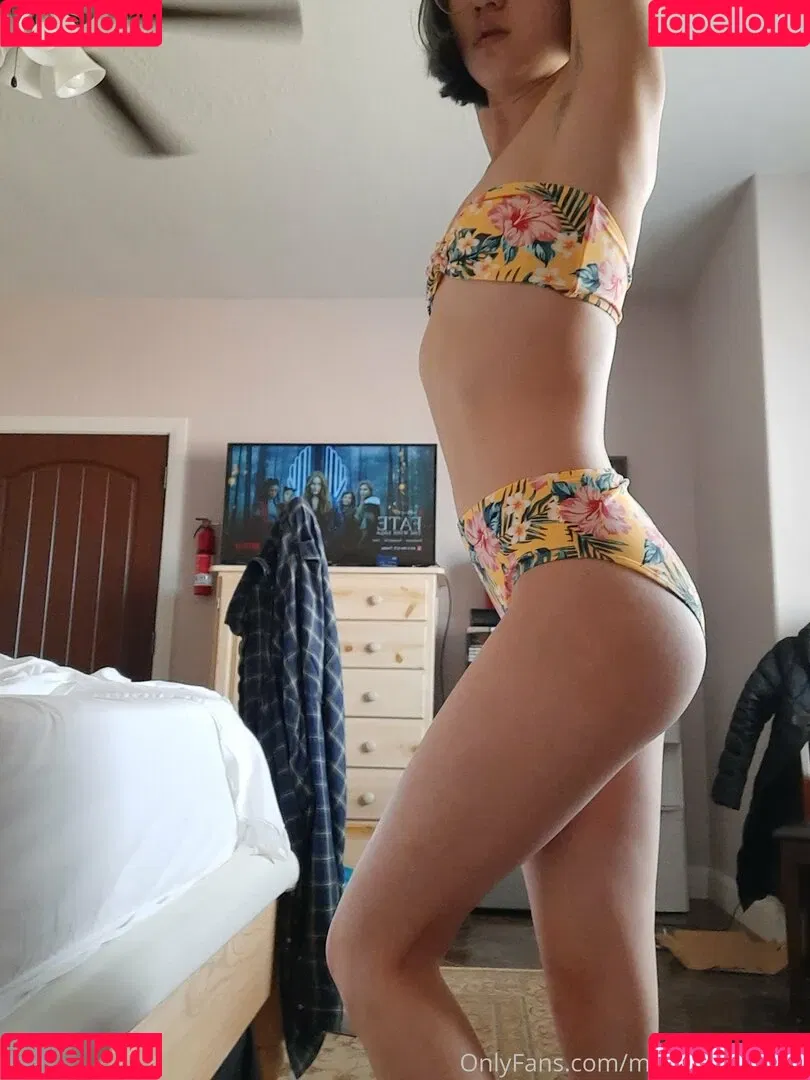 marythestrange Onlyfans Photo Gallery 