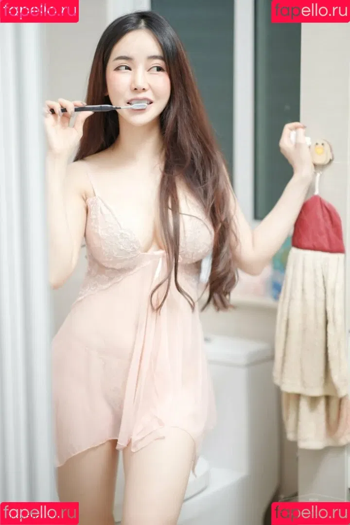 Jirarat Chananto Onlyfans Photo Gallery 