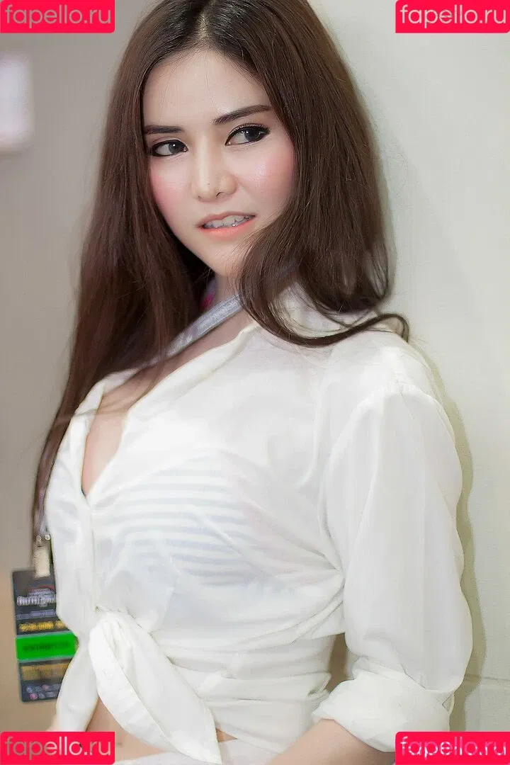 Jirarat Chananto Onlyfans Photo Gallery 