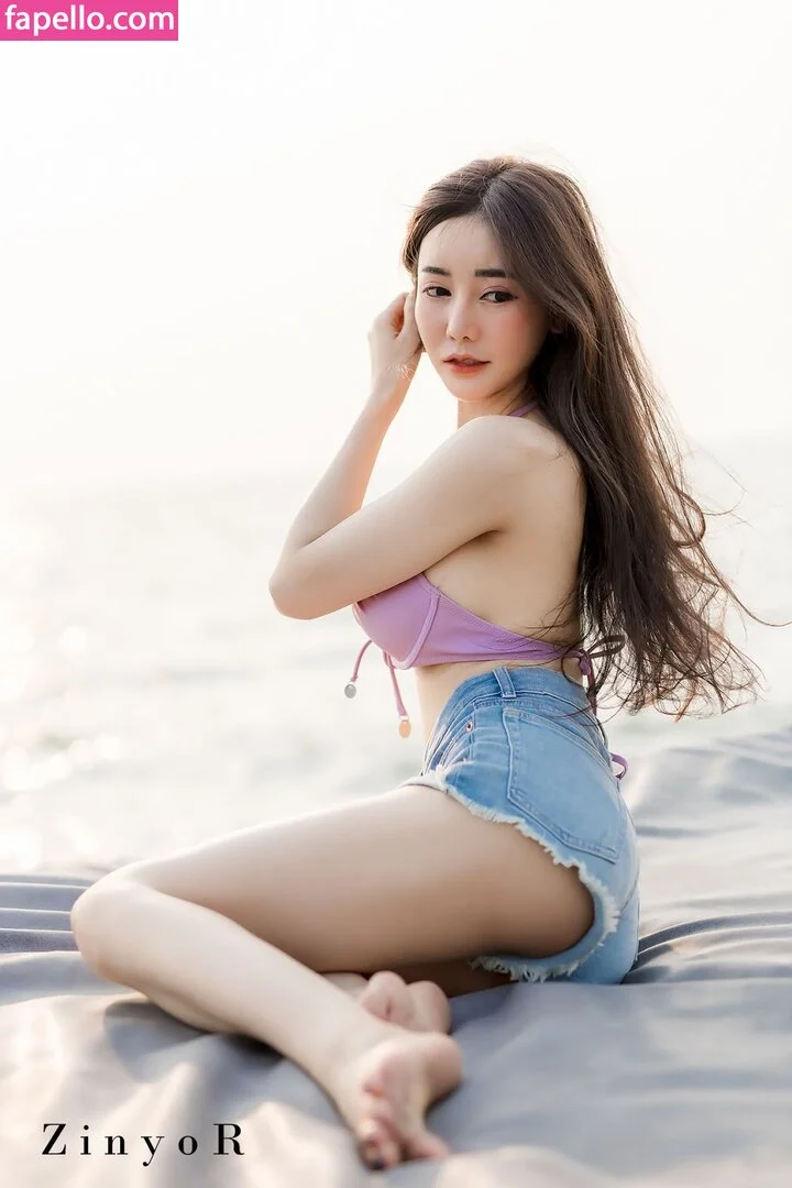 Jirarat Chananto Onlyfans Photo Gallery 