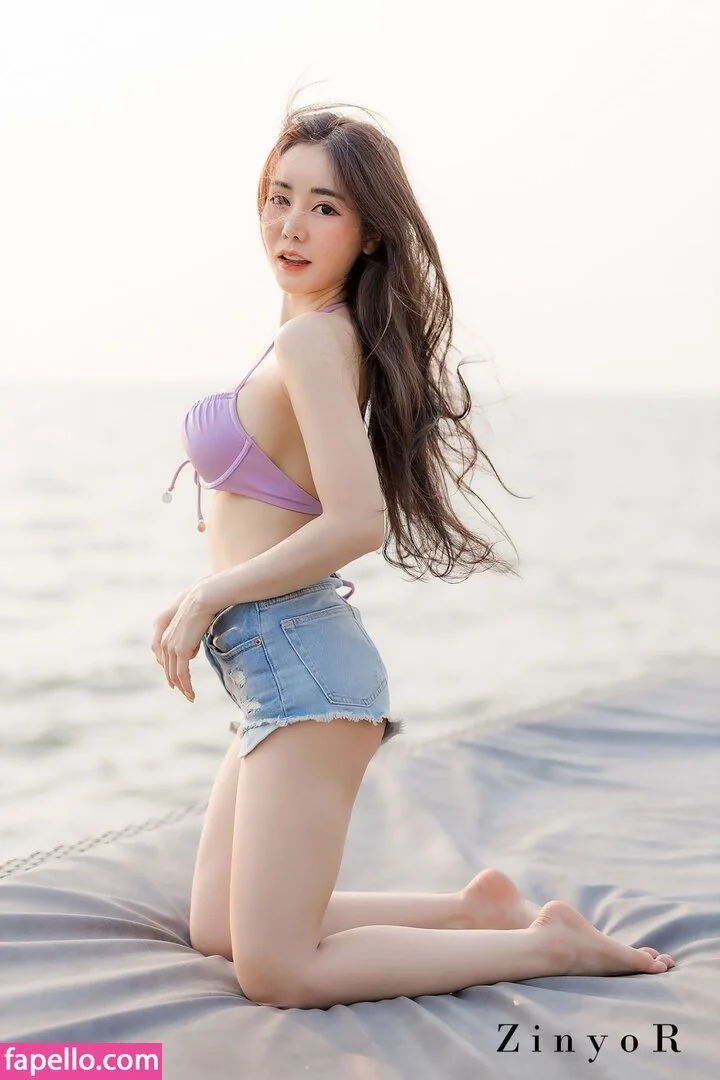 Jirarat Chananto Onlyfans Photo Gallery 