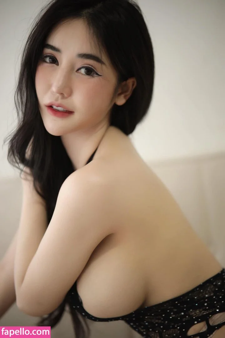 Jirarat Chananto Onlyfans Photo Gallery 