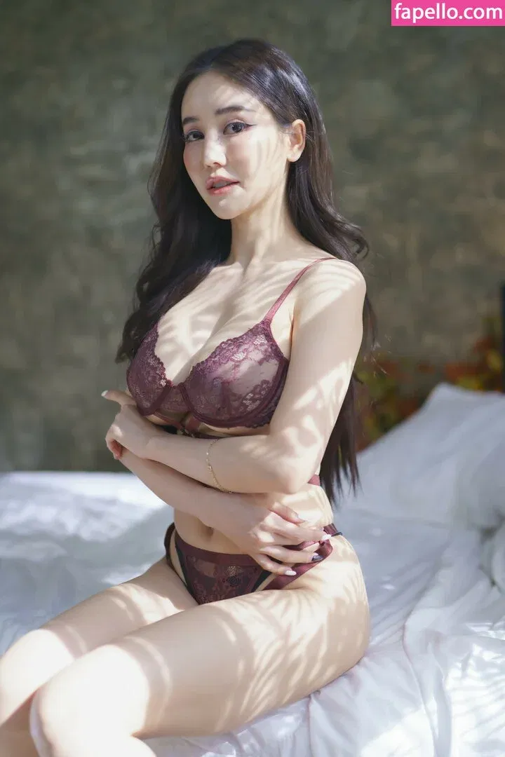 Jirarat Chananto Onlyfans Photo Gallery 