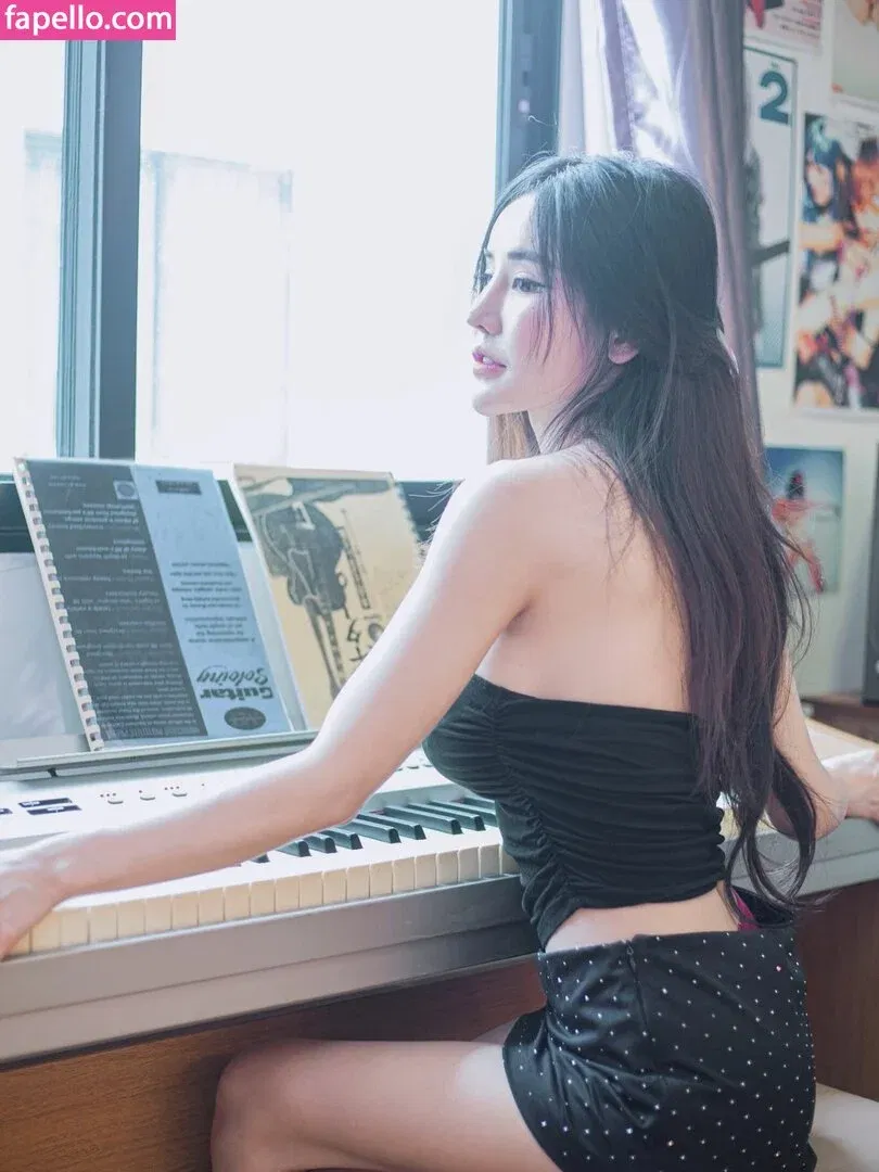 Jirarat Chananto Onlyfans Photo Gallery 