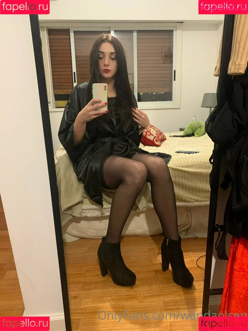 wandaolsen Onlyfans Photo Gallery 