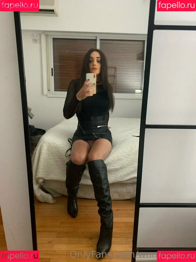 wandaolsen Onlyfans Photo Gallery 