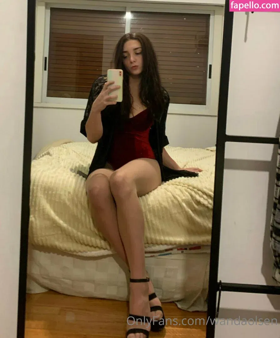 wandaolsen Onlyfans Photo Gallery 