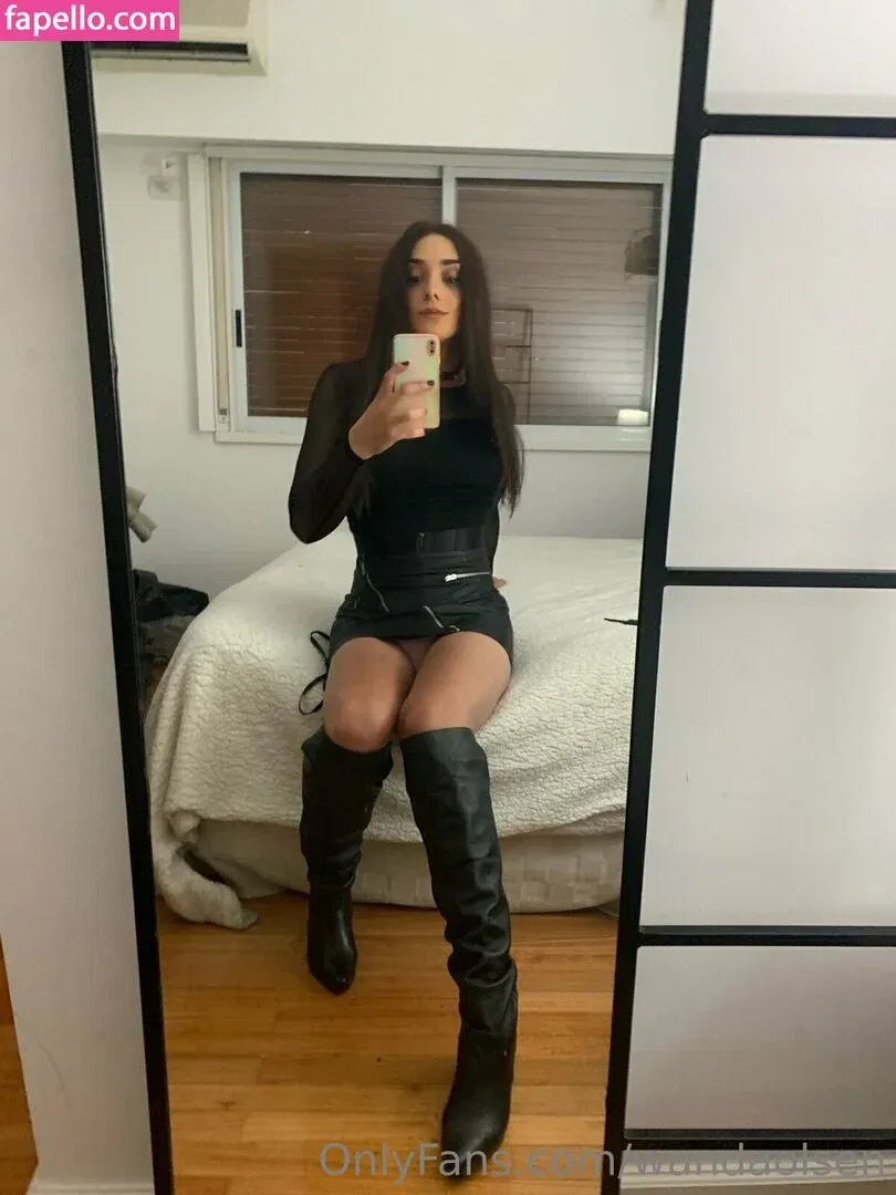 wandaolsen Onlyfans Photo Gallery 