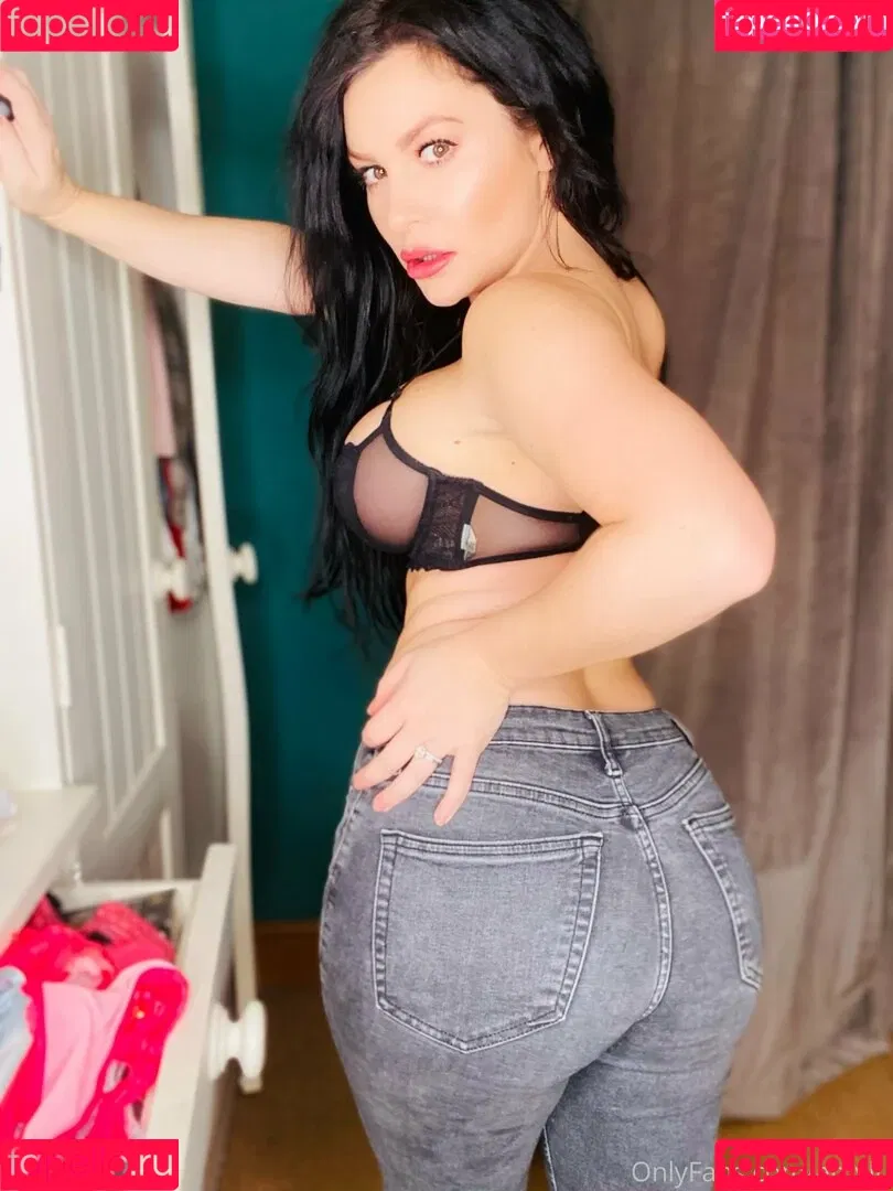 amylu Onlyfans Photo Gallery 