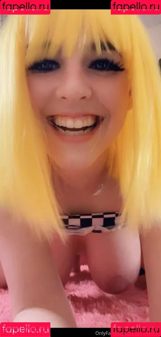 Sarawrcosplay Onlyfans Photo Gallery 