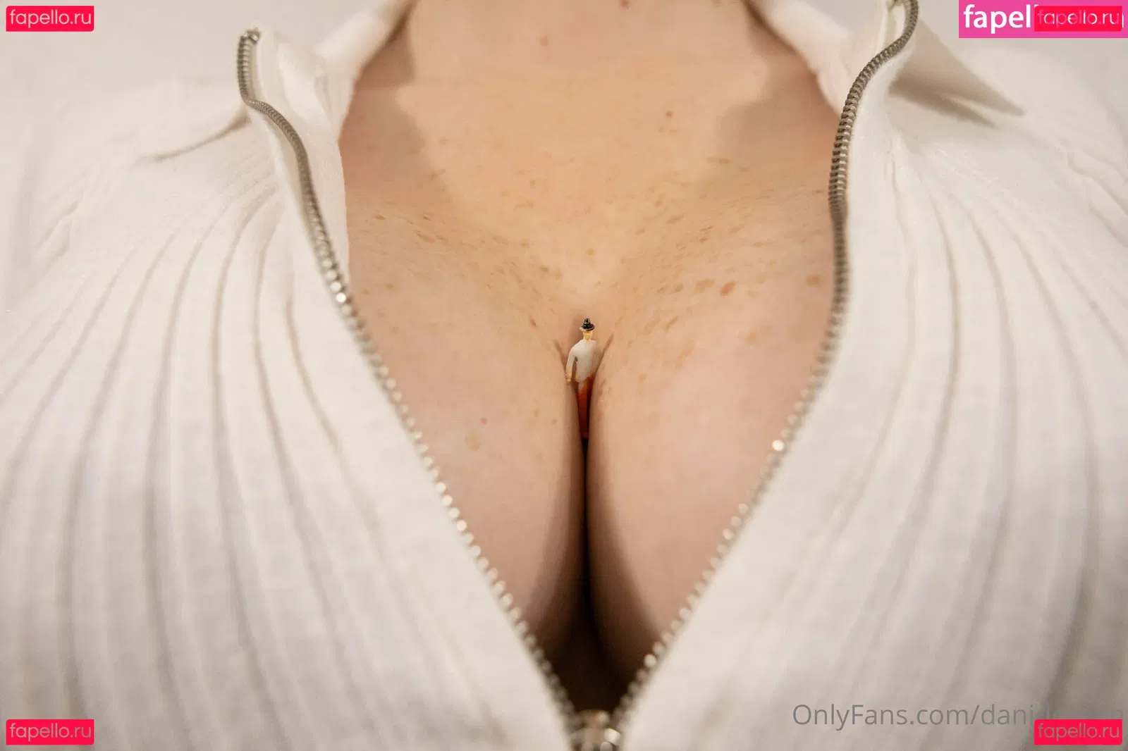 danidoreen Onlyfans Photo Gallery 