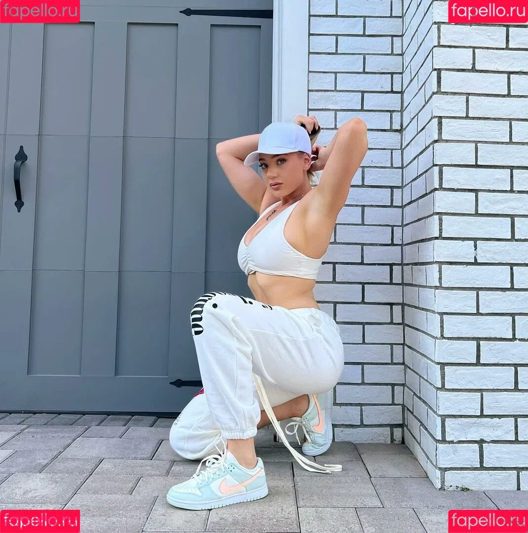 Bethany Lily April Onlyfans Photo Gallery 