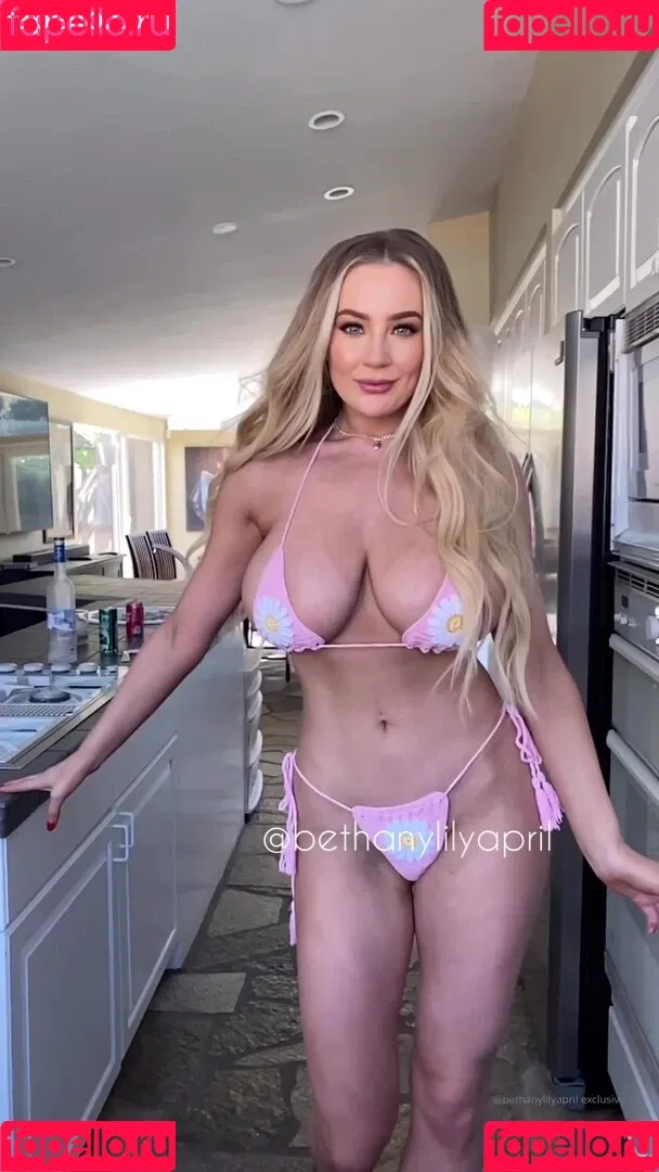 Bethany Lily April Onlyfans Photo Gallery 