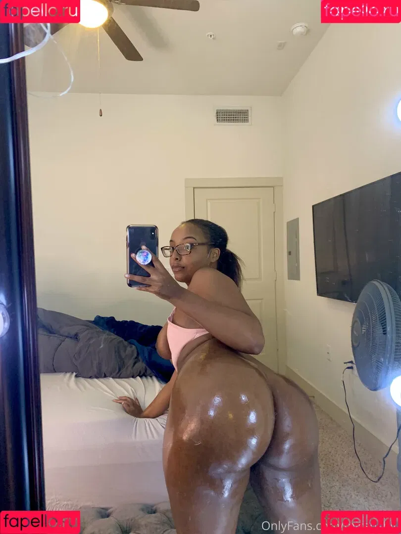 missusblu Onlyfans Photo Gallery 
