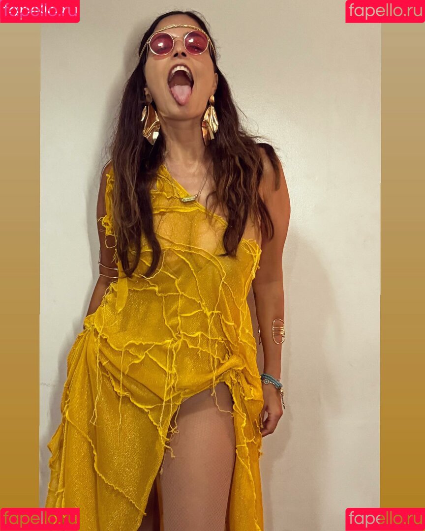 Emanuelle Araújo Onlyfans Photo Gallery 