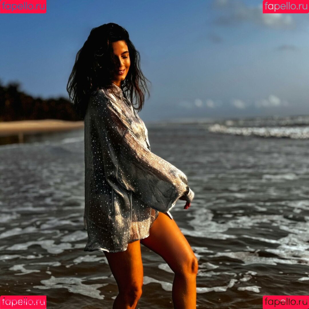 Emanuelle Araújo Onlyfans Photo Gallery 