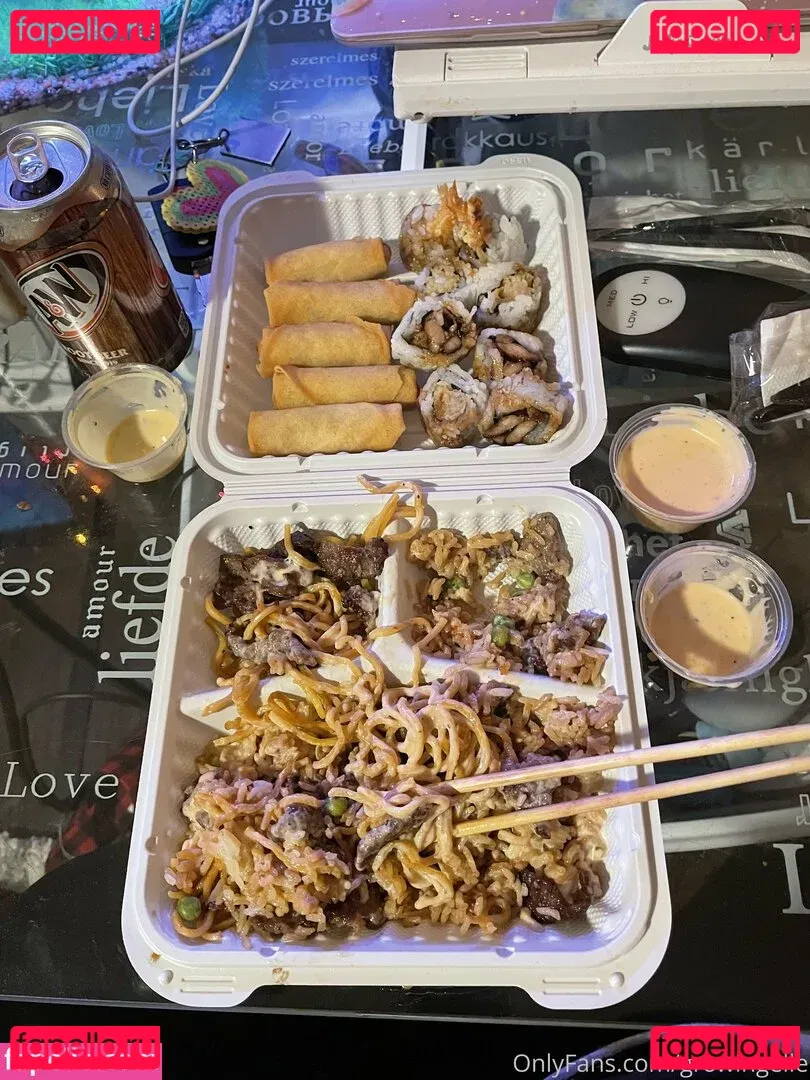 growingellex Onlyfans Photo Gallery 