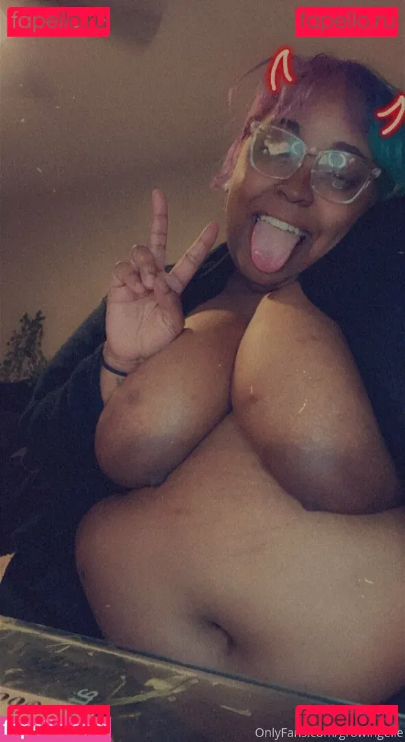 growingellex Onlyfans Photo Gallery 