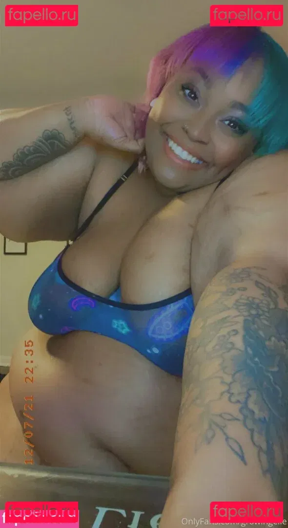 growingellex Onlyfans Photo Gallery 