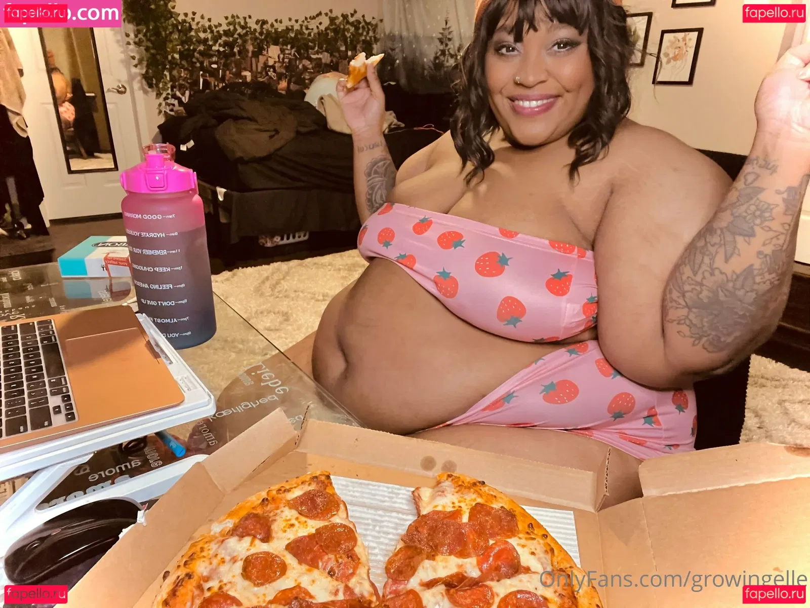 growingellex Onlyfans Photo Gallery 