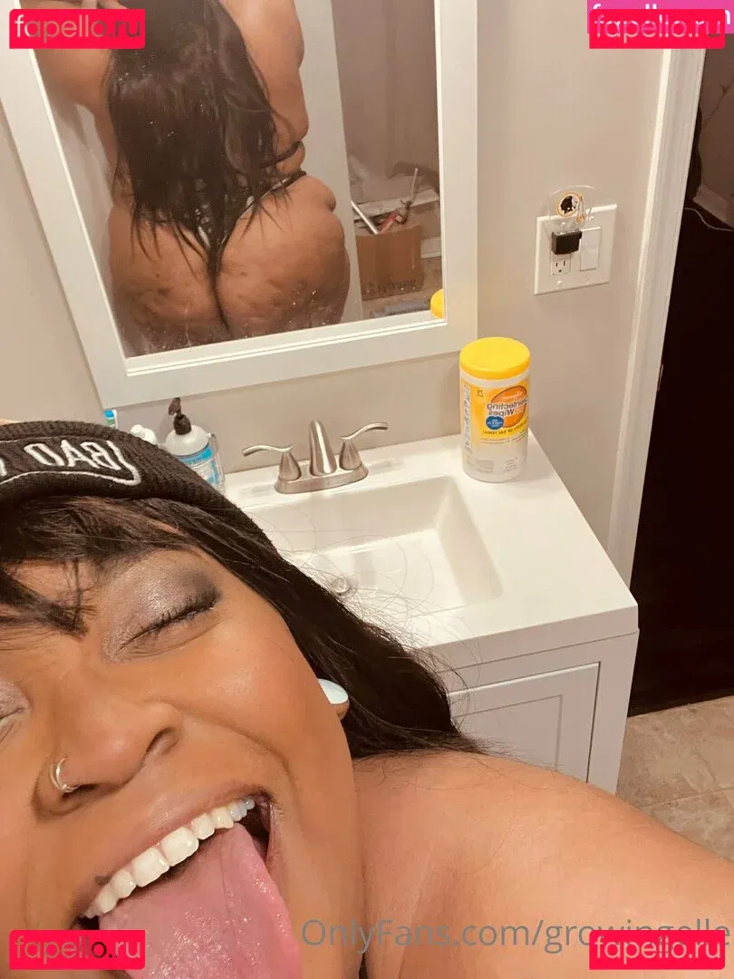 growingellex Onlyfans Photo Gallery 