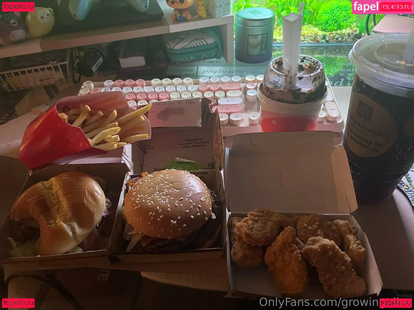 growingellex Onlyfans Photo Gallery 