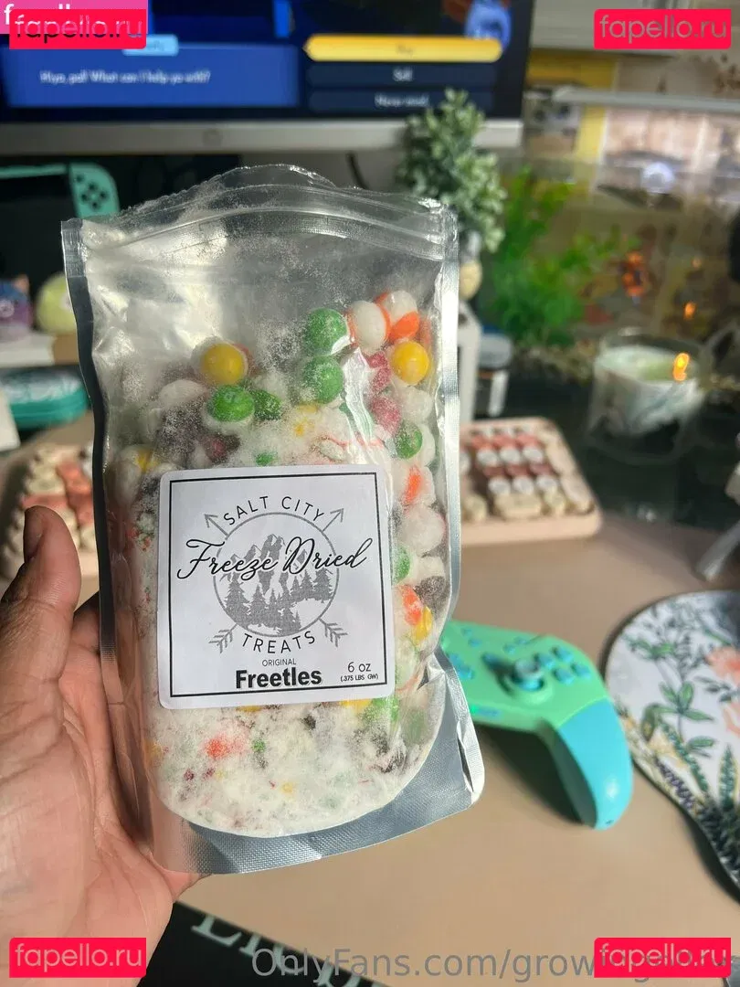 growingellex Onlyfans Photo Gallery 