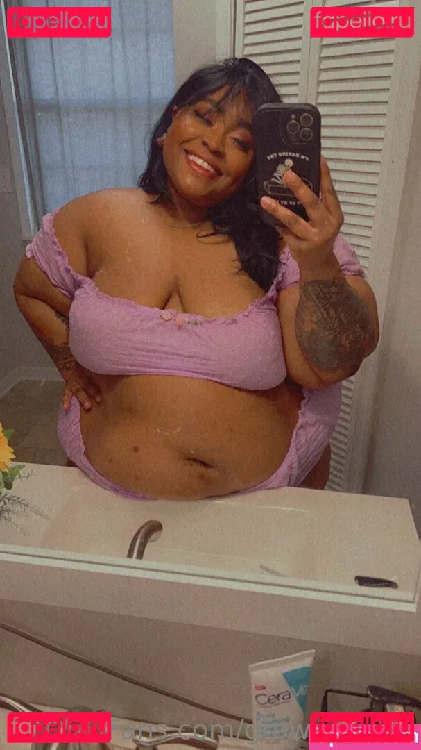 growingellex Onlyfans Photo Gallery 