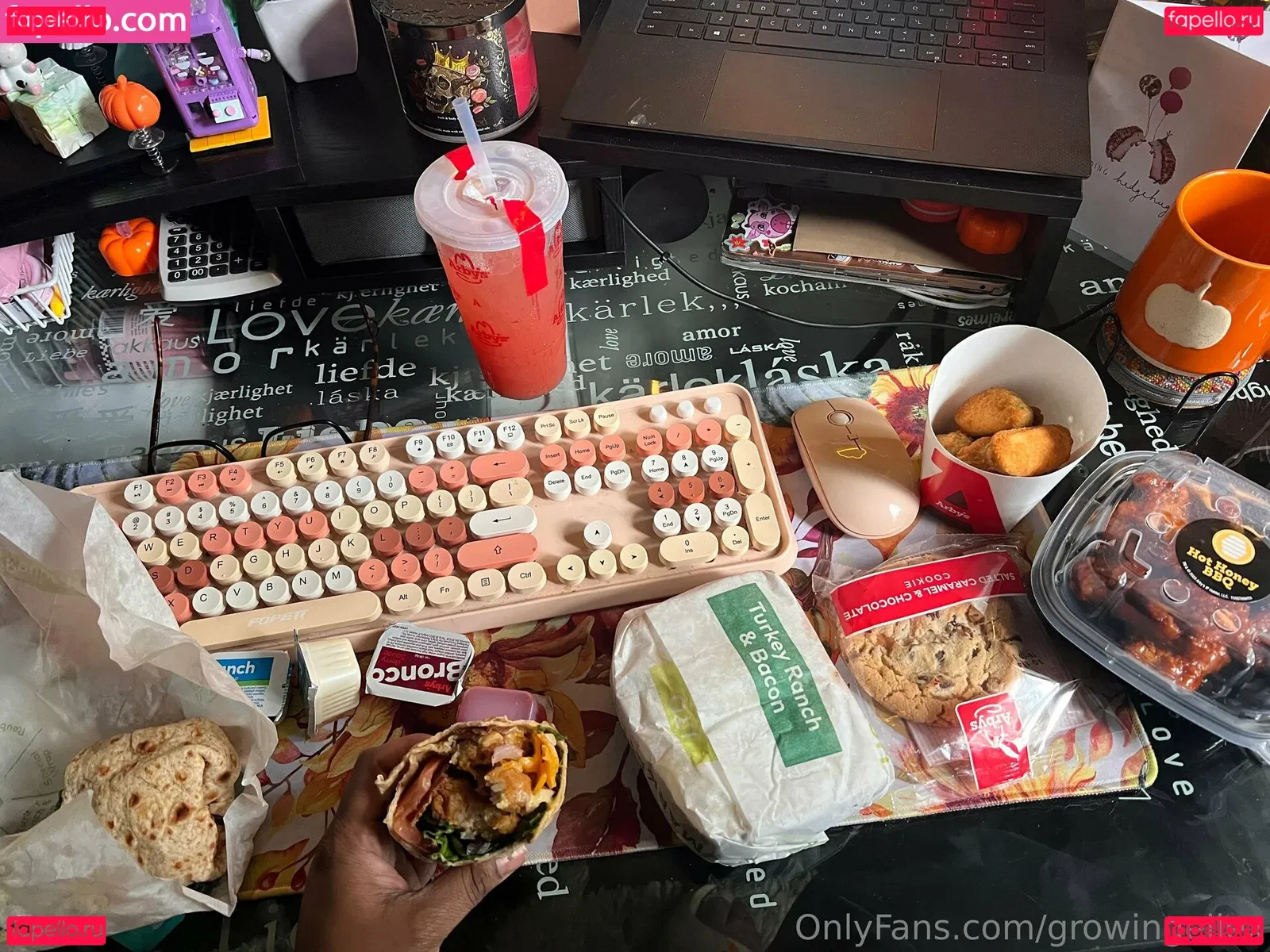 growingellex Onlyfans Photo Gallery 