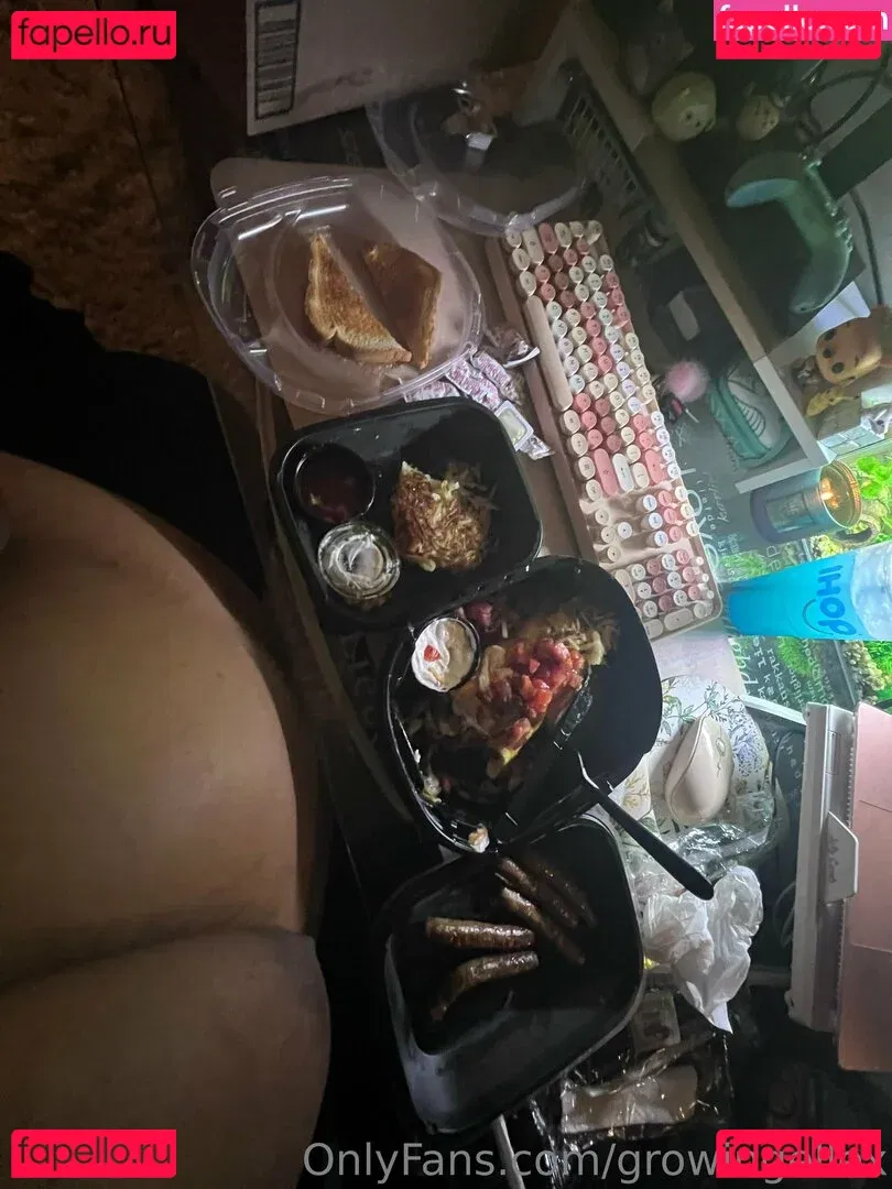 growingellex Onlyfans Photo Gallery 