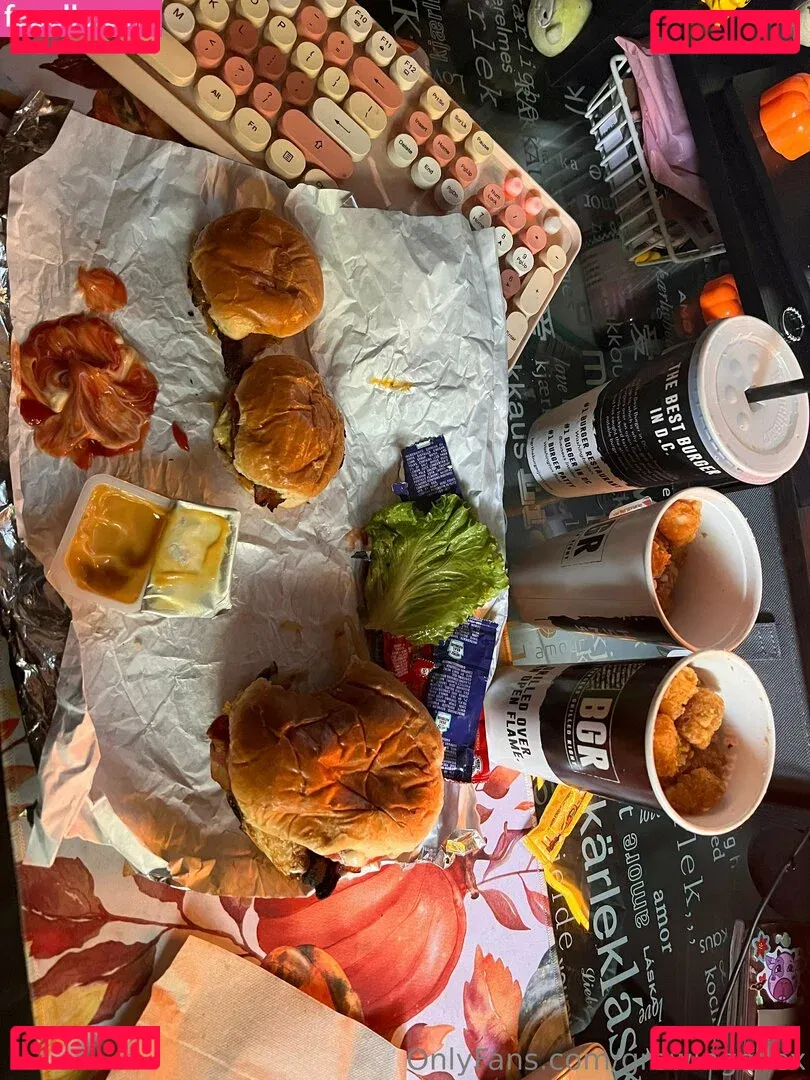 growingellex Onlyfans Photo Gallery 