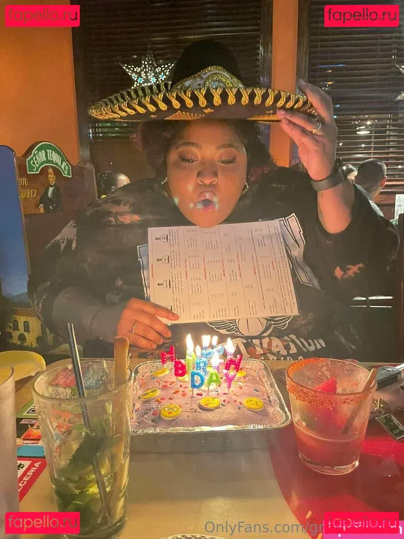 growingellex Onlyfans Photo Gallery 