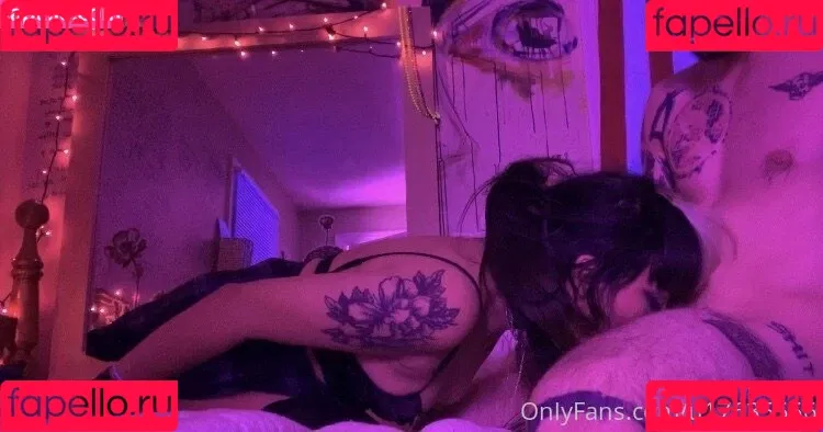 velvetmuerte Onlyfans Photo Gallery 