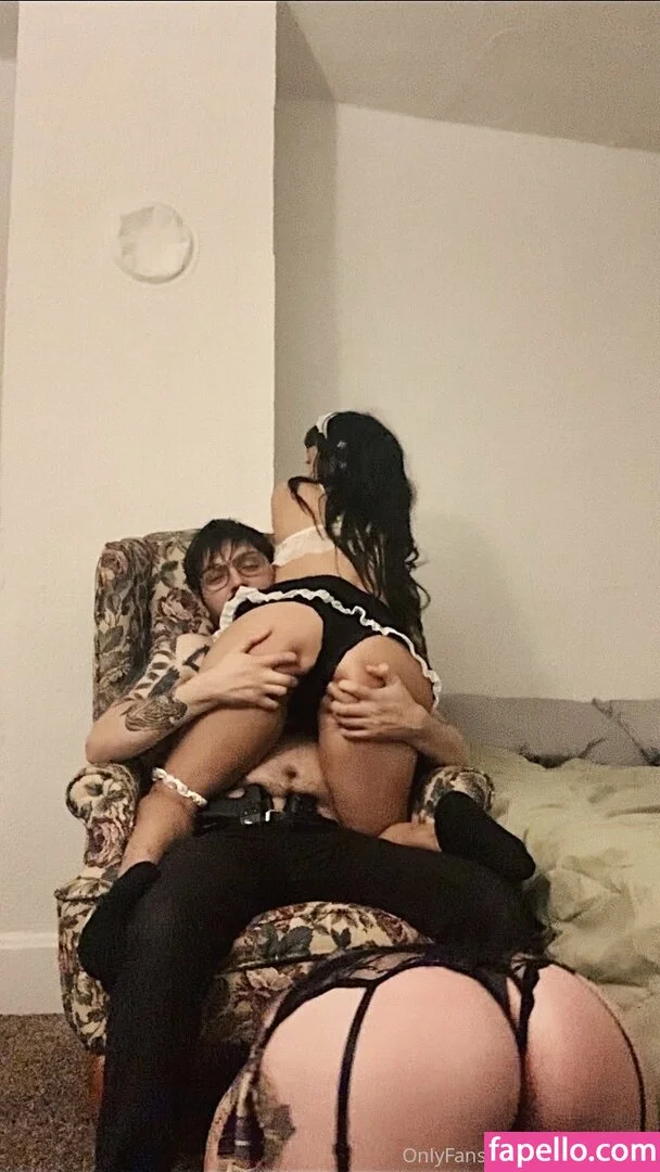 velvetmuerte Onlyfans Photo Gallery 