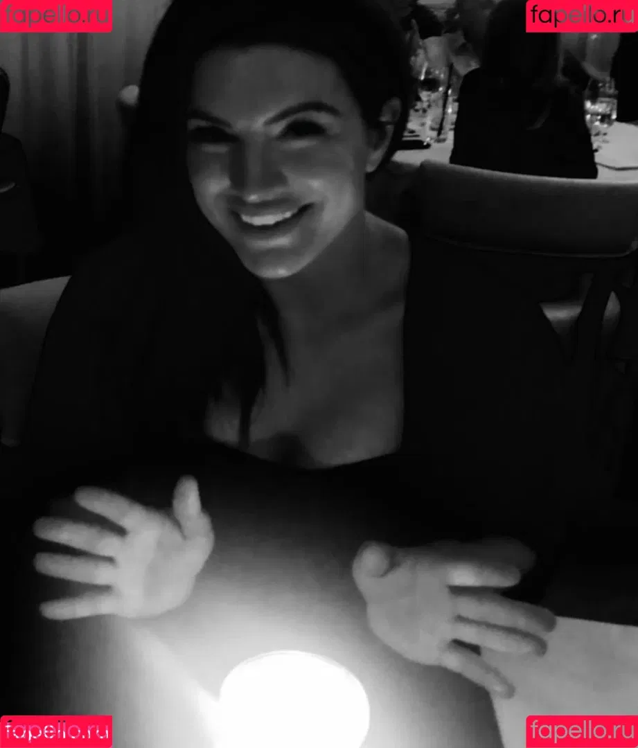 Gina Carano Onlyfans Photo Gallery 