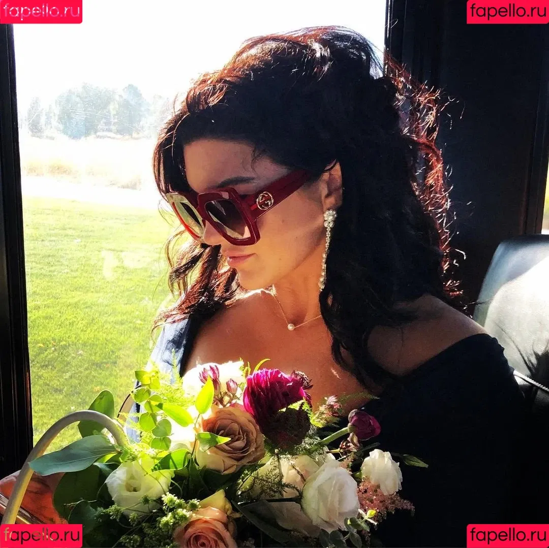 Gina Carano Onlyfans Photo Gallery 