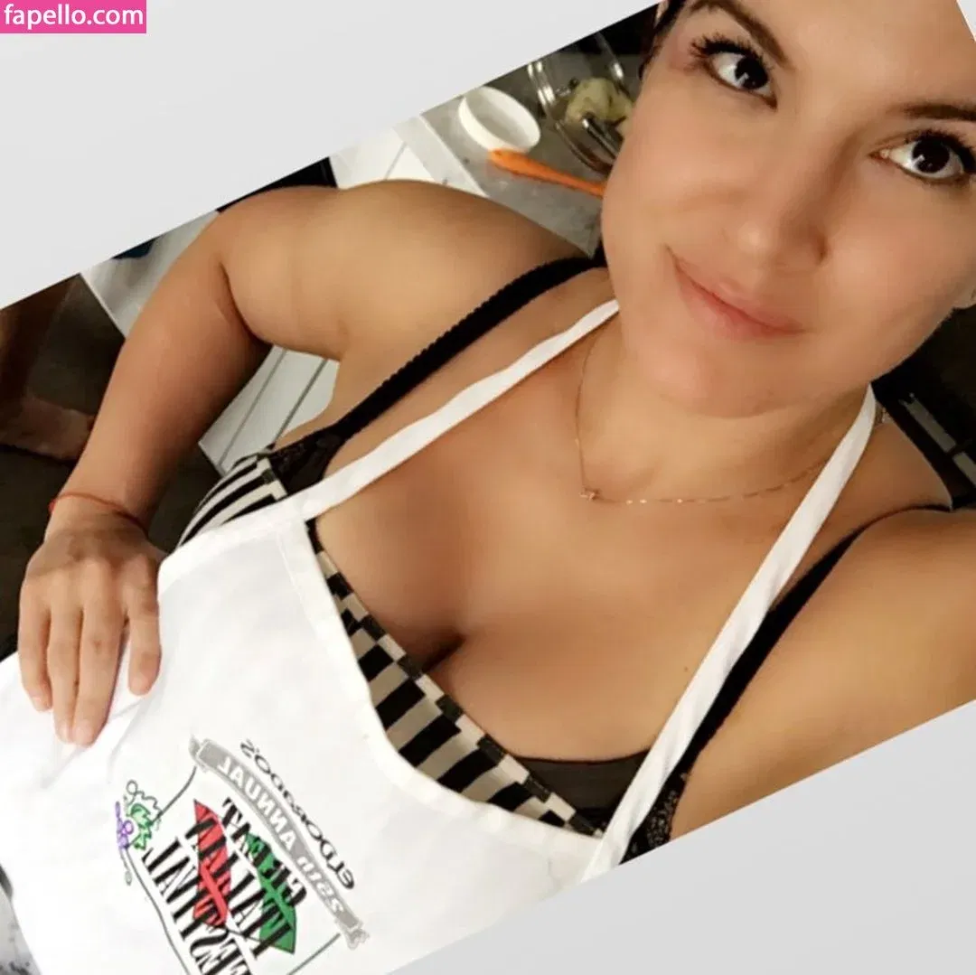 Gina Carano Onlyfans Photo Gallery 