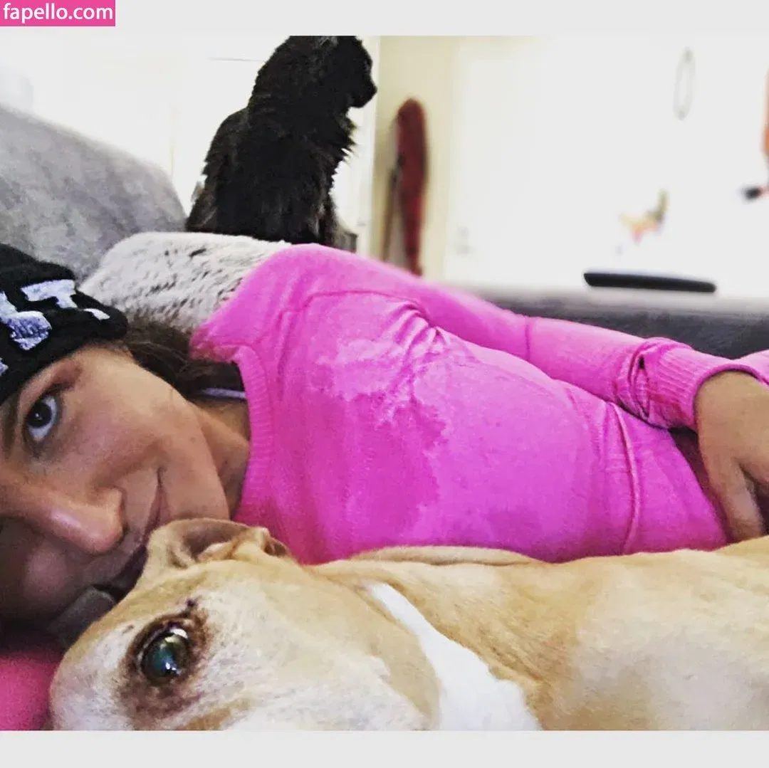 Gina Carano Onlyfans Photo Gallery 