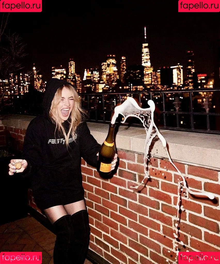 Sabrina Carpenter Onlyfans Photo Gallery 