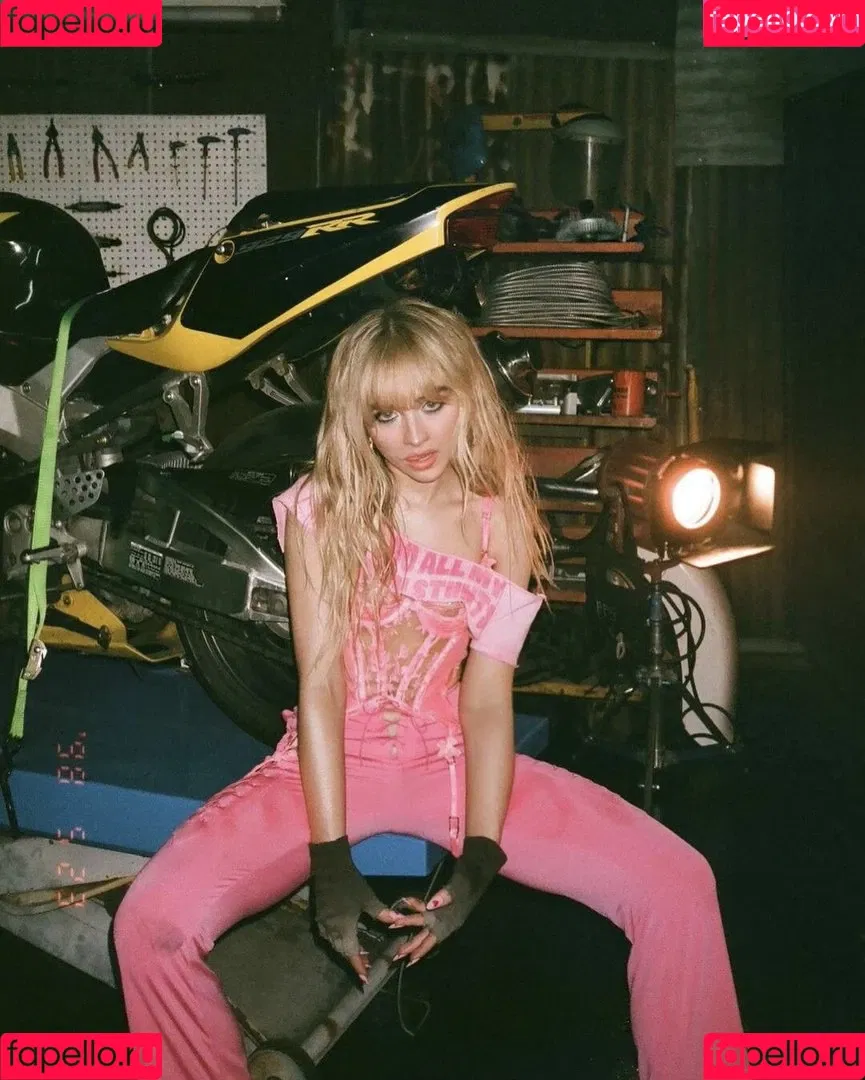 Sabrina Carpenter Onlyfans Photo Gallery 