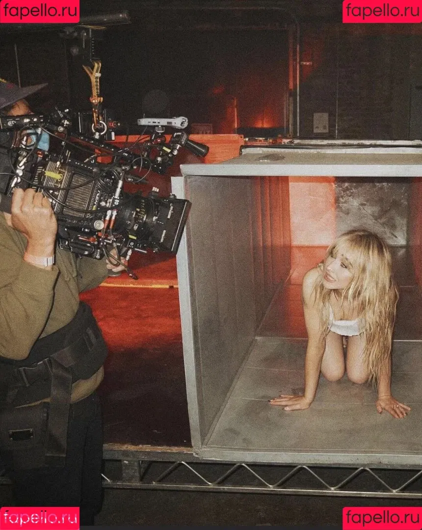 Sabrina Carpenter Onlyfans Photo Gallery 