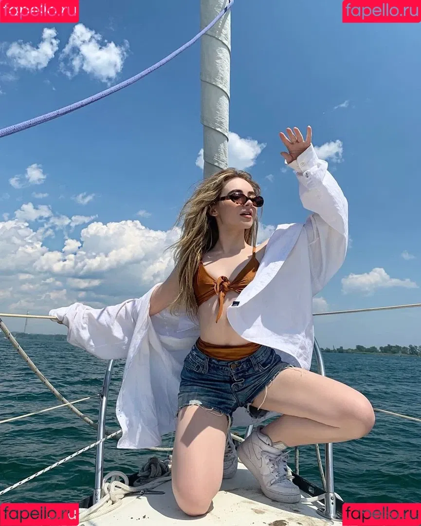Sabrina Carpenter Onlyfans Photo Gallery 
