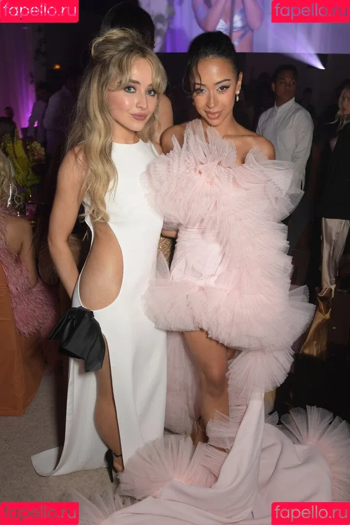 Sabrina Carpenter Onlyfans Photo Gallery 