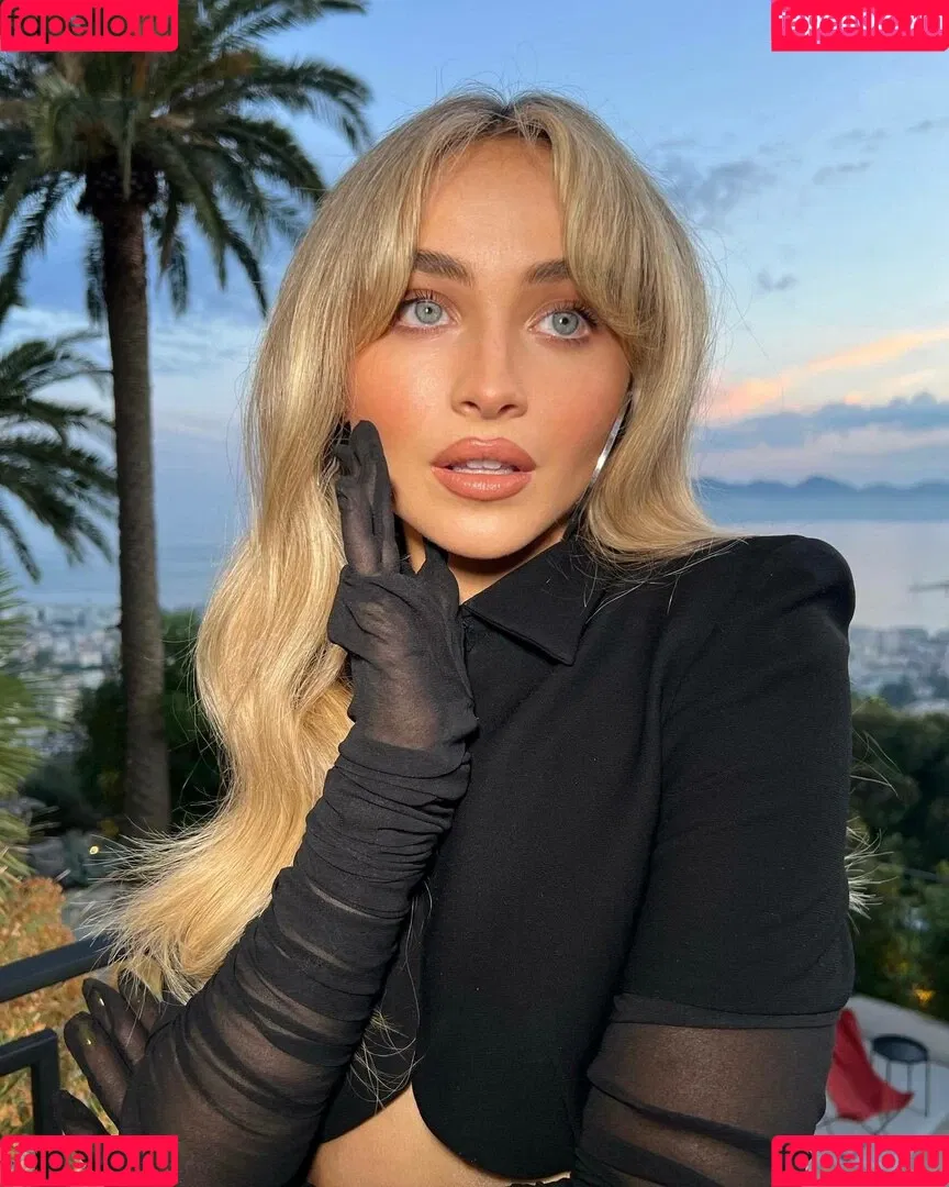 Sabrina Carpenter Onlyfans Photo Gallery 
