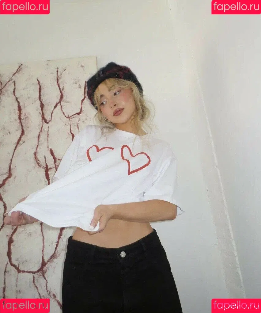 Sabrina Carpenter Onlyfans Photo Gallery 