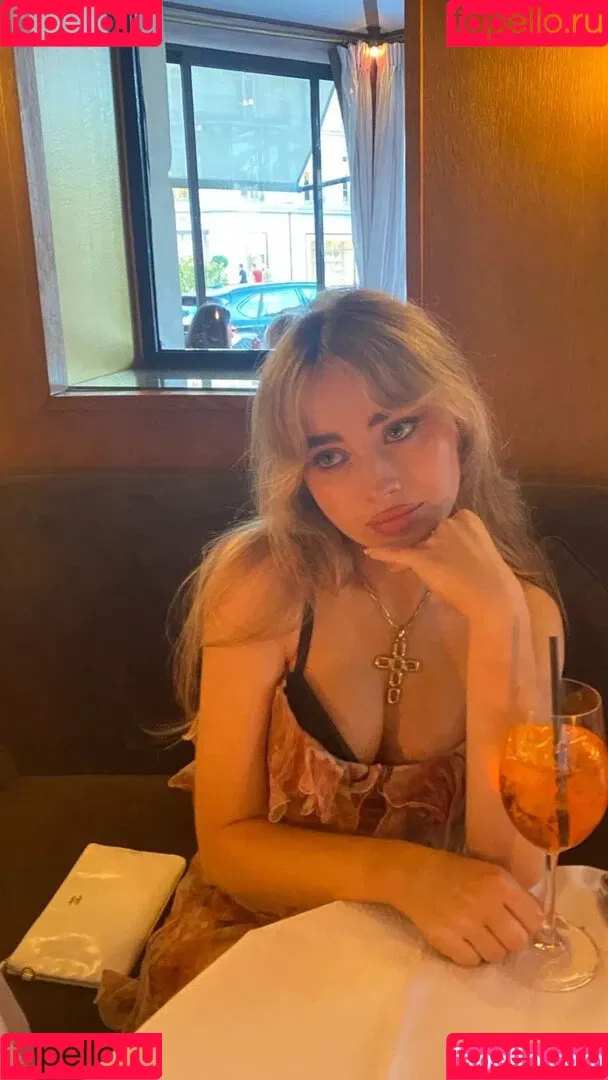 Sabrina Carpenter Onlyfans Photo Gallery 