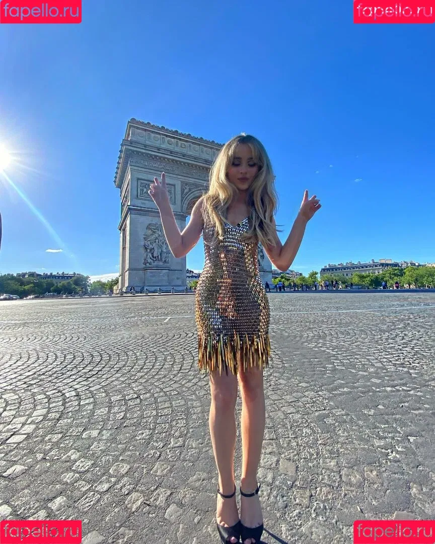 Sabrina Carpenter Onlyfans Photo Gallery 