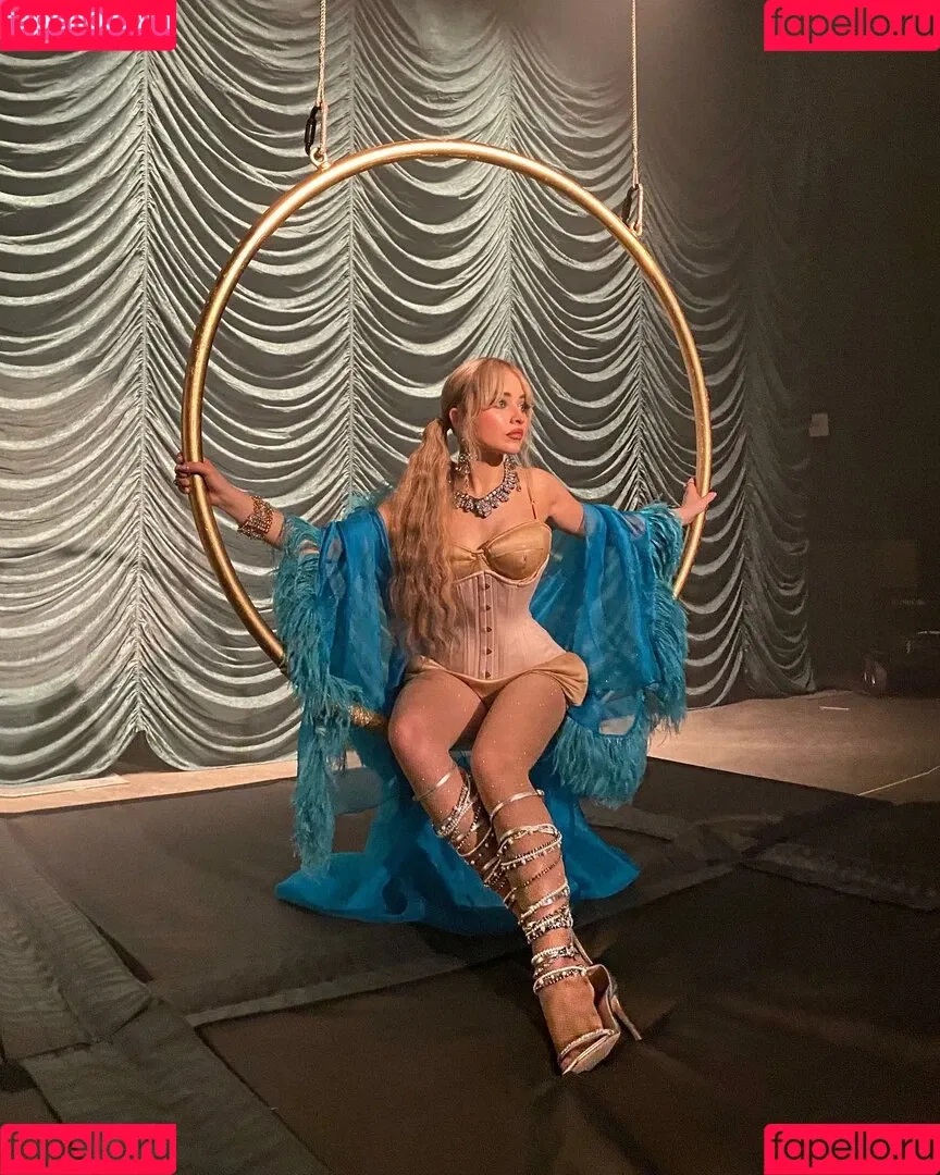 Sabrina Carpenter Onlyfans Photo Gallery 